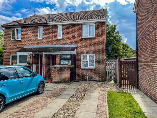 Apartment for sale in Oad Street, Kent