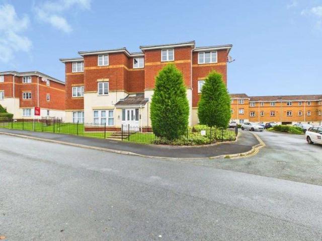 Apartment for sale in Earlestown, St Helens