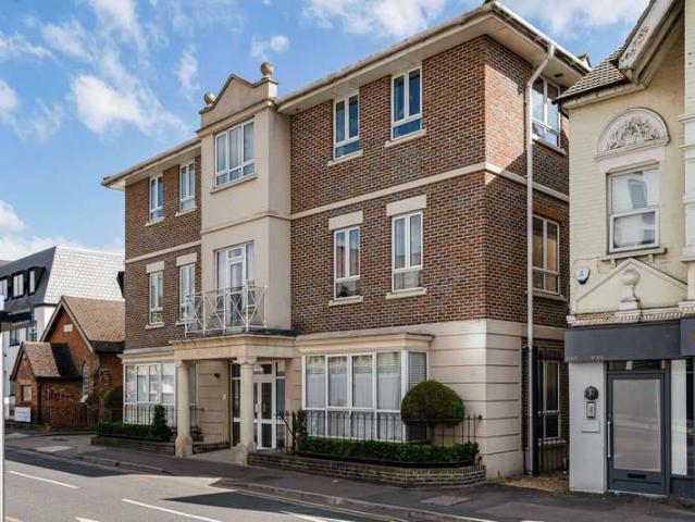 Apartment for sale in Fishery, Maidenhead