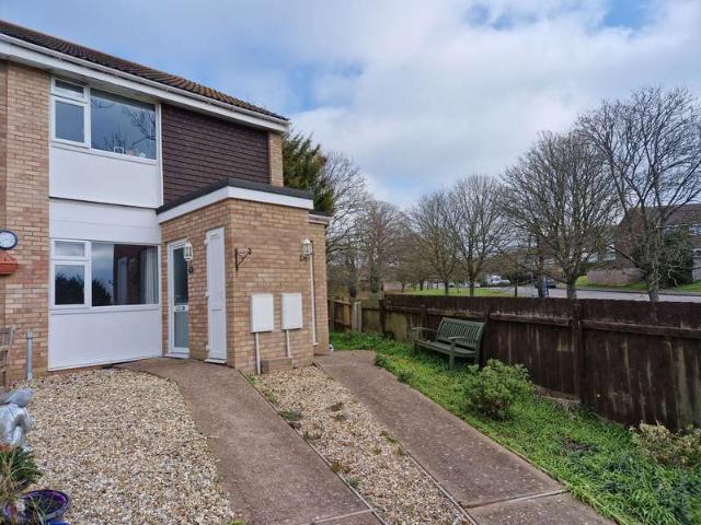 Apartment for sale in Hulham, Budlake