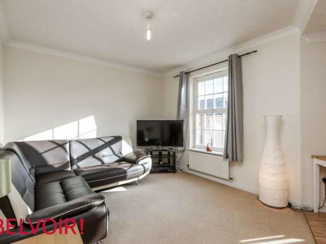 Apartment for sale in Wotton Pitch, Gloucester