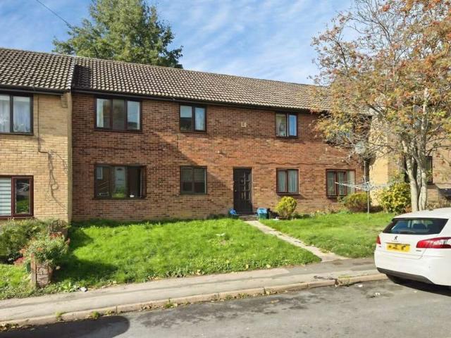 Apartment for sale in Yeovil, Somerset