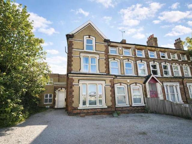 Apartment for sale in Woodhey, Bebington