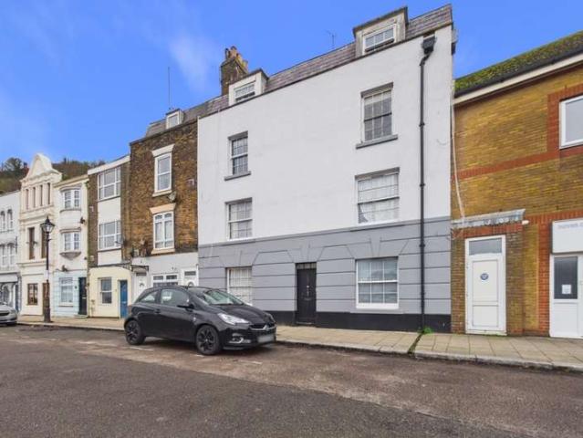 Apartment for sale in Clarendon, Ash