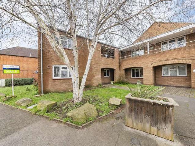 Apartment for sale in Eton