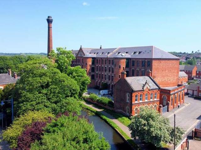 Apartment for sale in Caldermill, East Midlands