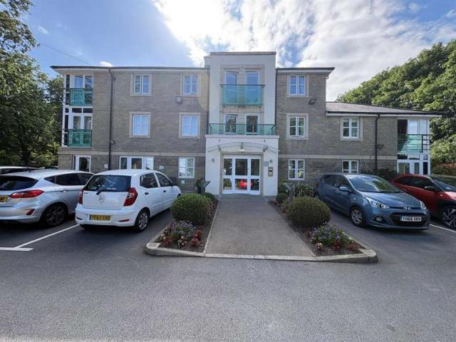 Apartment for sale in Wrose, West Yorkshire