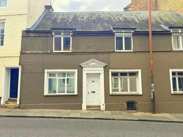 Apartment for sale in Isle Of Man