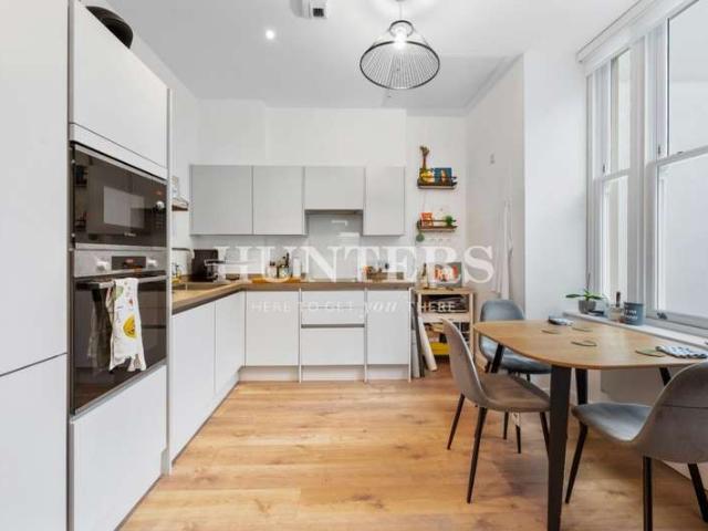 Apartment for sale in Kensal Town, Maida Vale