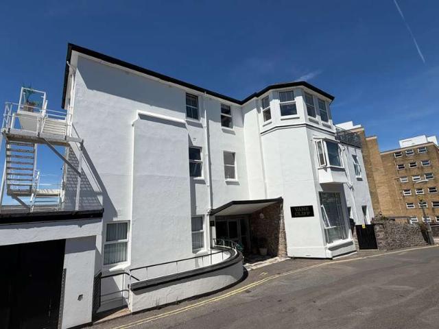 Apartment for sale in Babbacombe