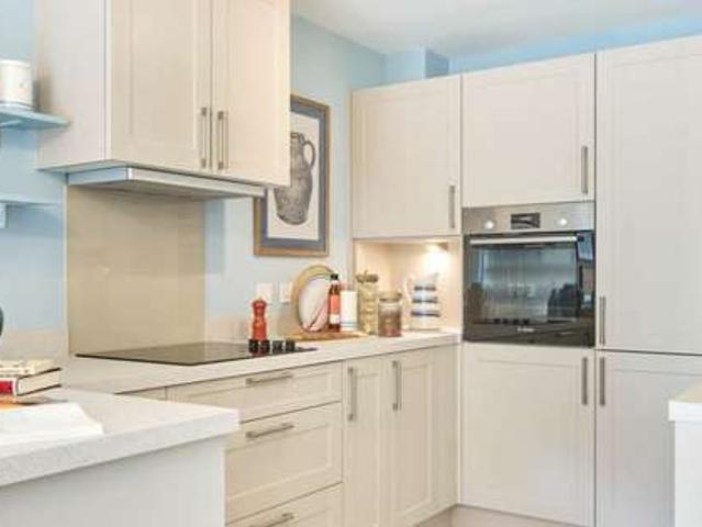 Apartment for sale in Bolton Low Houses, Hampshire