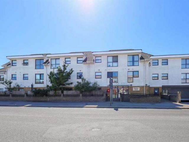 Apartment for sale in West Drayton, Greater London