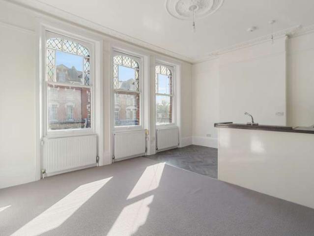 Apartment for rent in Stroud Green, Greater London