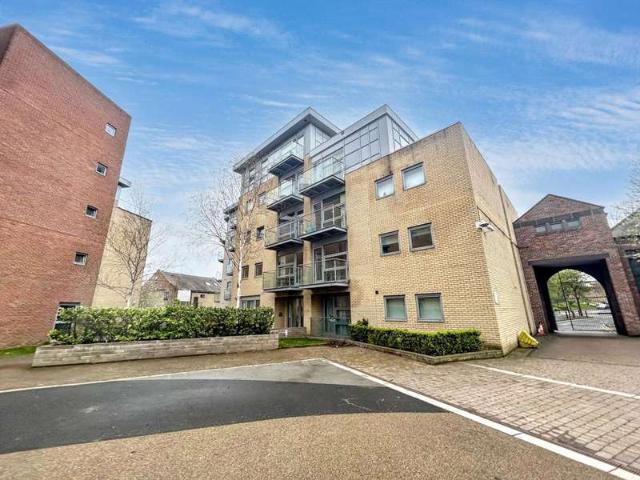 Apartment for sale in Battle Field, Tyne And Wear