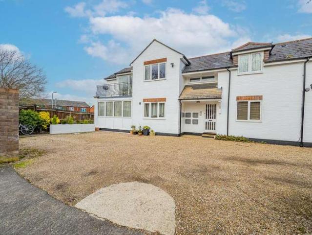 Apartment for sale in Clewer Village, Windsor