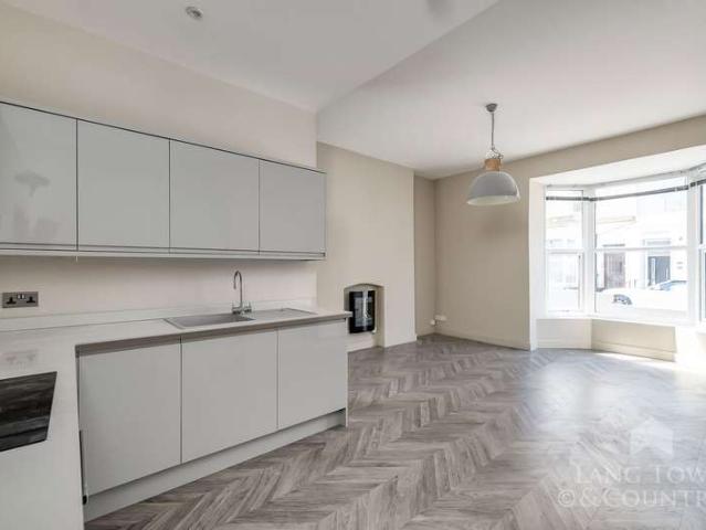 Apartment for sale in West Hoe, Mount Wise