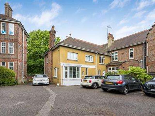 Apartment for sale in Sudbury, Greater London
