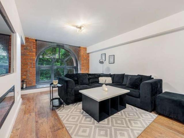 Apartment for sale in Bolton, Eagley