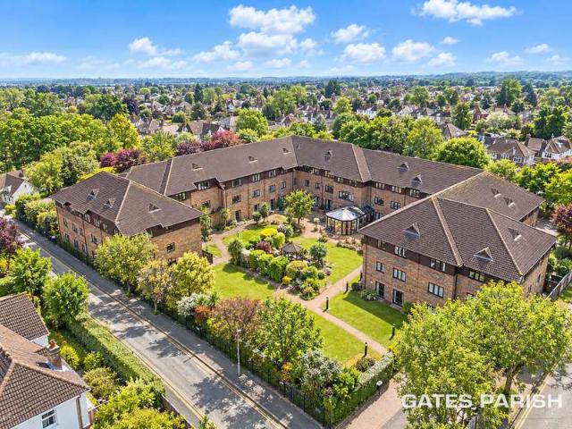Apartment for sale in London Borough of Havering, Greater London