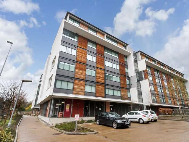 Apartment for sale in Salford Quays, Salford