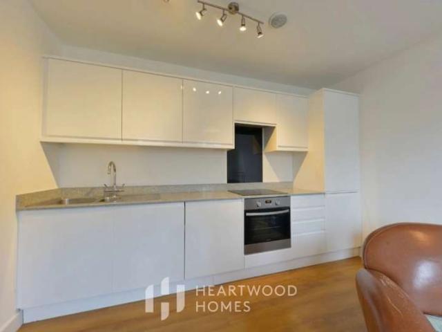 Apartment for sale in St Albans, Five Acres