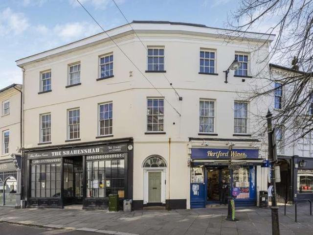 Apartment for sale in Hertford, Colliers End