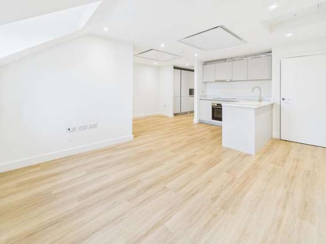 Apartment for sale in Stanford On Avon, Leicestershire