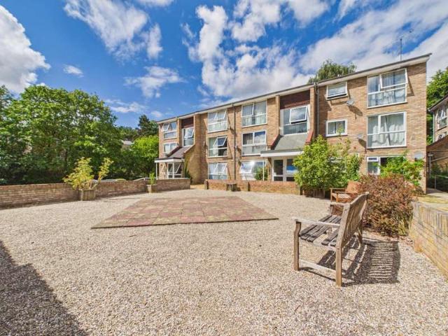 Apartment for sale in Reading West, Reading