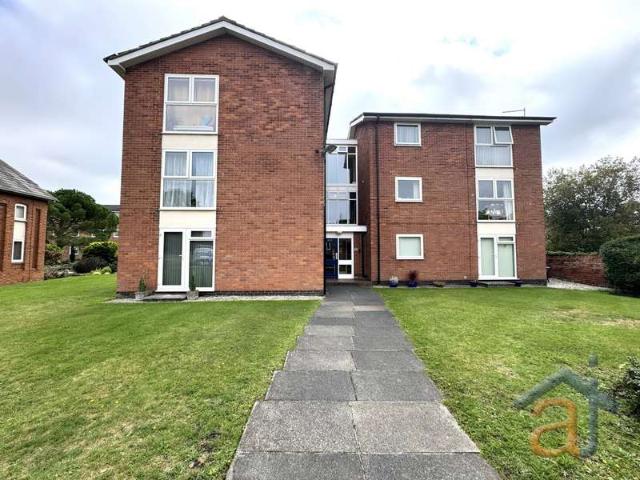 Apartment for sale in Meols Cop, Southport