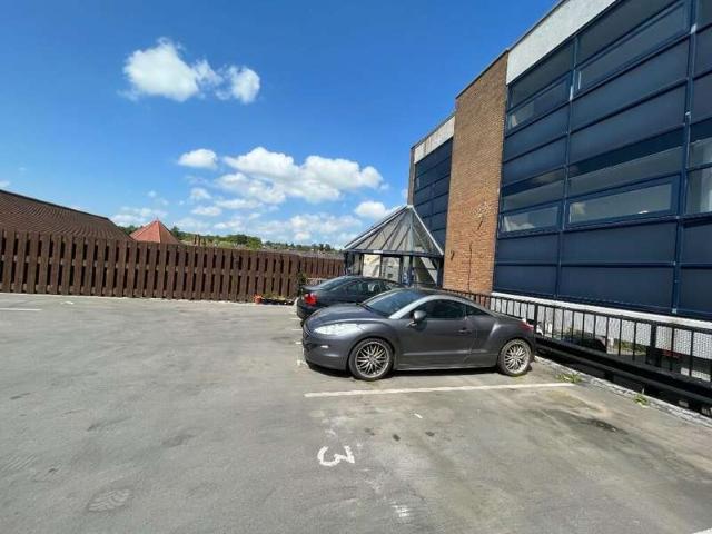 Apartment for sale in Chesham