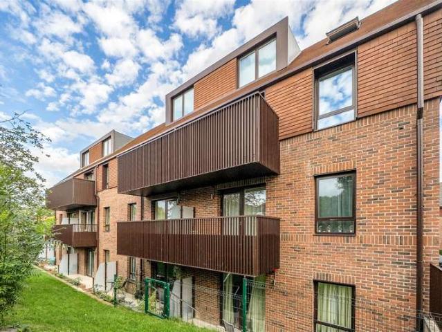Apartment for sale in Dee Park, Reading