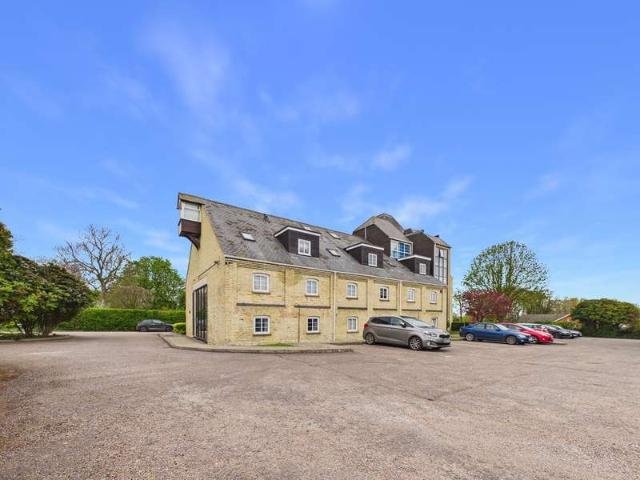 Apartment for sale in King's Walden, Hertfordshire