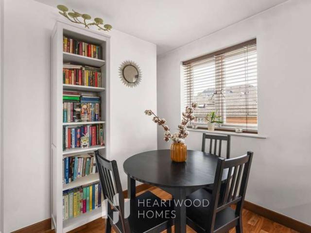 Apartment for sale in St Albans, Five Acres