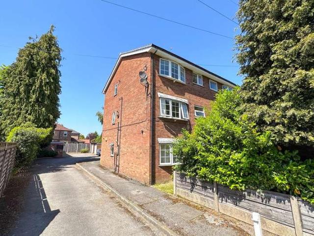 Apartment for sale in Trafford Park, Greater Manchester