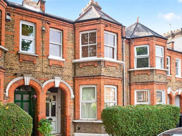 Apartment for sale in Greater London