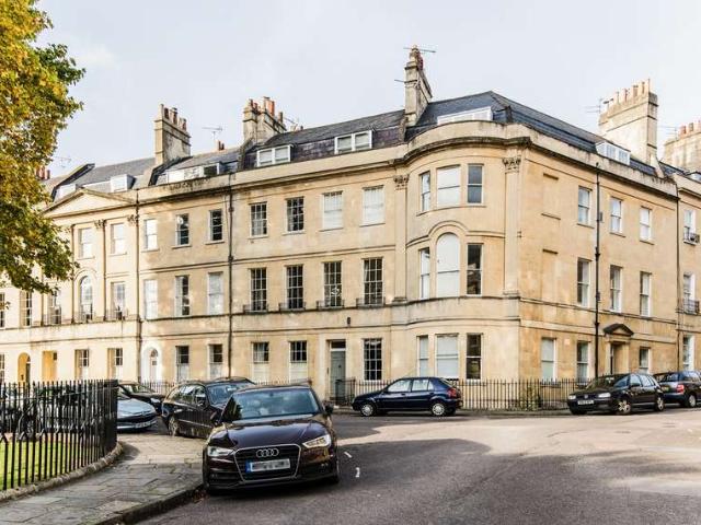 Apartment for sale in Lansdown, Bath