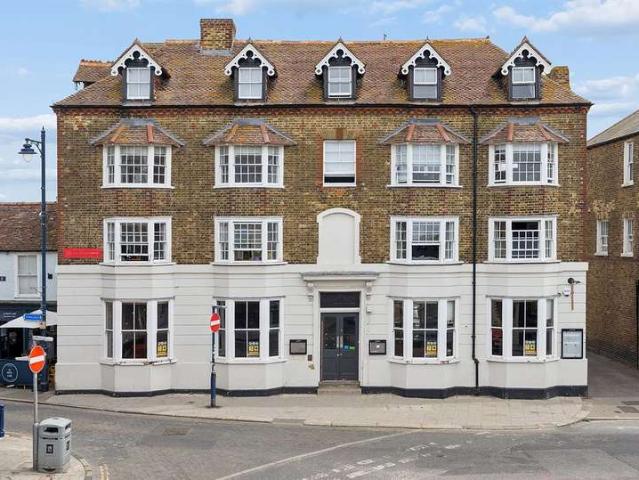 Apartment for sale in Thurston Park, The Bridge
