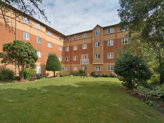 Apartment for sale in Whitecross Village, Weston-super-Mare