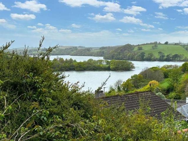 Apartment for sale in Strode, Devon