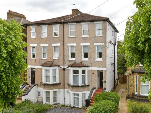 Apartment for sale in London Borough of Croydon, Addiscombe