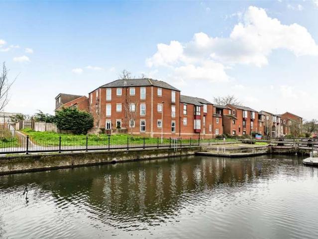 Apartment for sale in Newtown, Reading