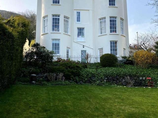 Apartment for sale in Great Malvern, Forthampton