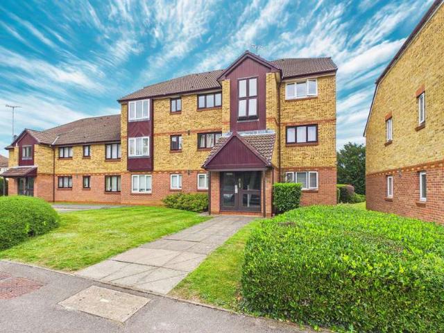 Apartment for sale in Kingswood, North Watford