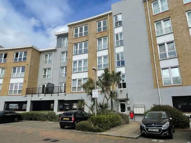 Apartment for sale in Gravesend, Gravesham