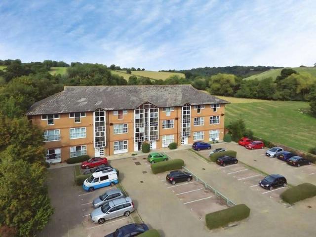 Apartment for sale in Barwick, Stoford