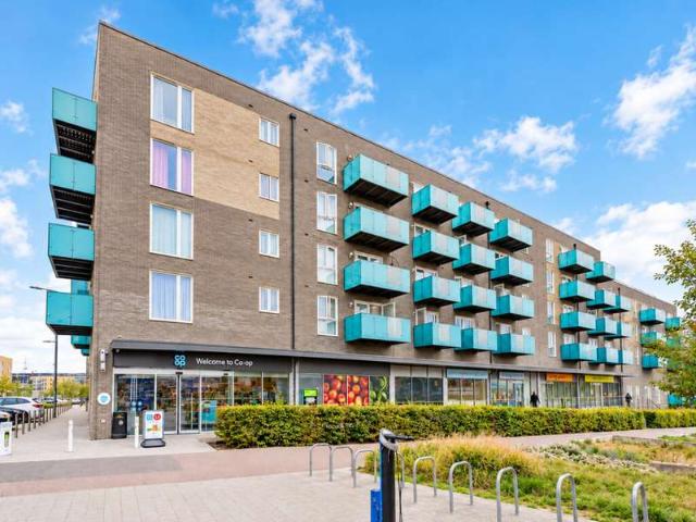 Apartment for sale in London Borough of Barking and Dagenham, Greater London