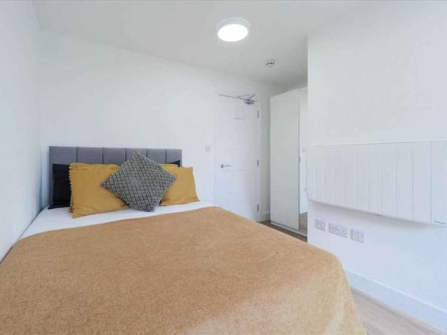 Apartment for rent in Elstree and Borehamwood, Borehamwood