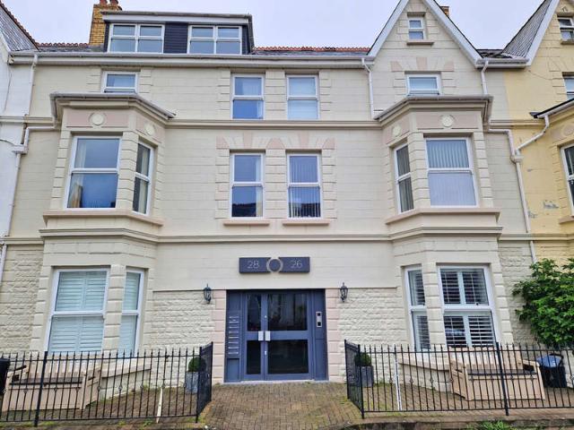 Apartment for sale in Porthcawl, Nottage