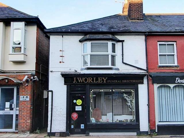 Apartment for sale in Pouchen End, Hertfordshire