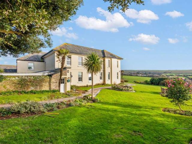 Apartment for sale in Strode, Devon